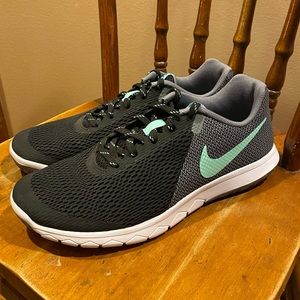 New Nike Flex Shoes